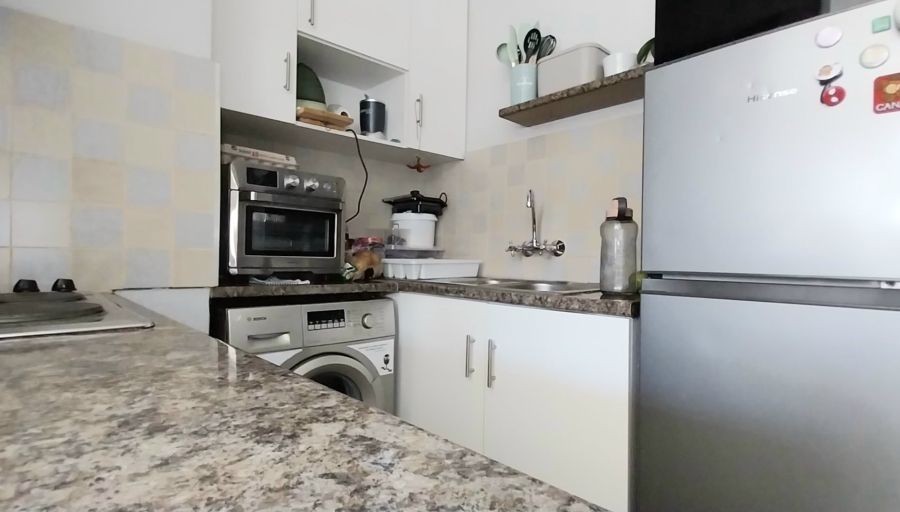 1 Bedroom Property for Sale in Kenilworth Western Cape